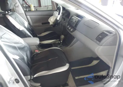 2005 Toyota Camry Le from USA, damaged, VIN 4T1BE32K45U514830